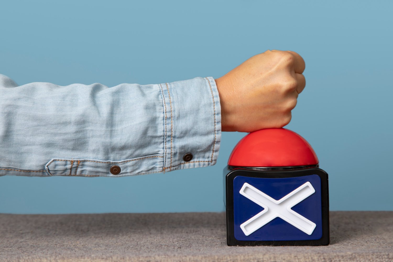 7 Critical Mistakes Companies Make When Hiring a Fractional CMO (And How to Avoid Them)