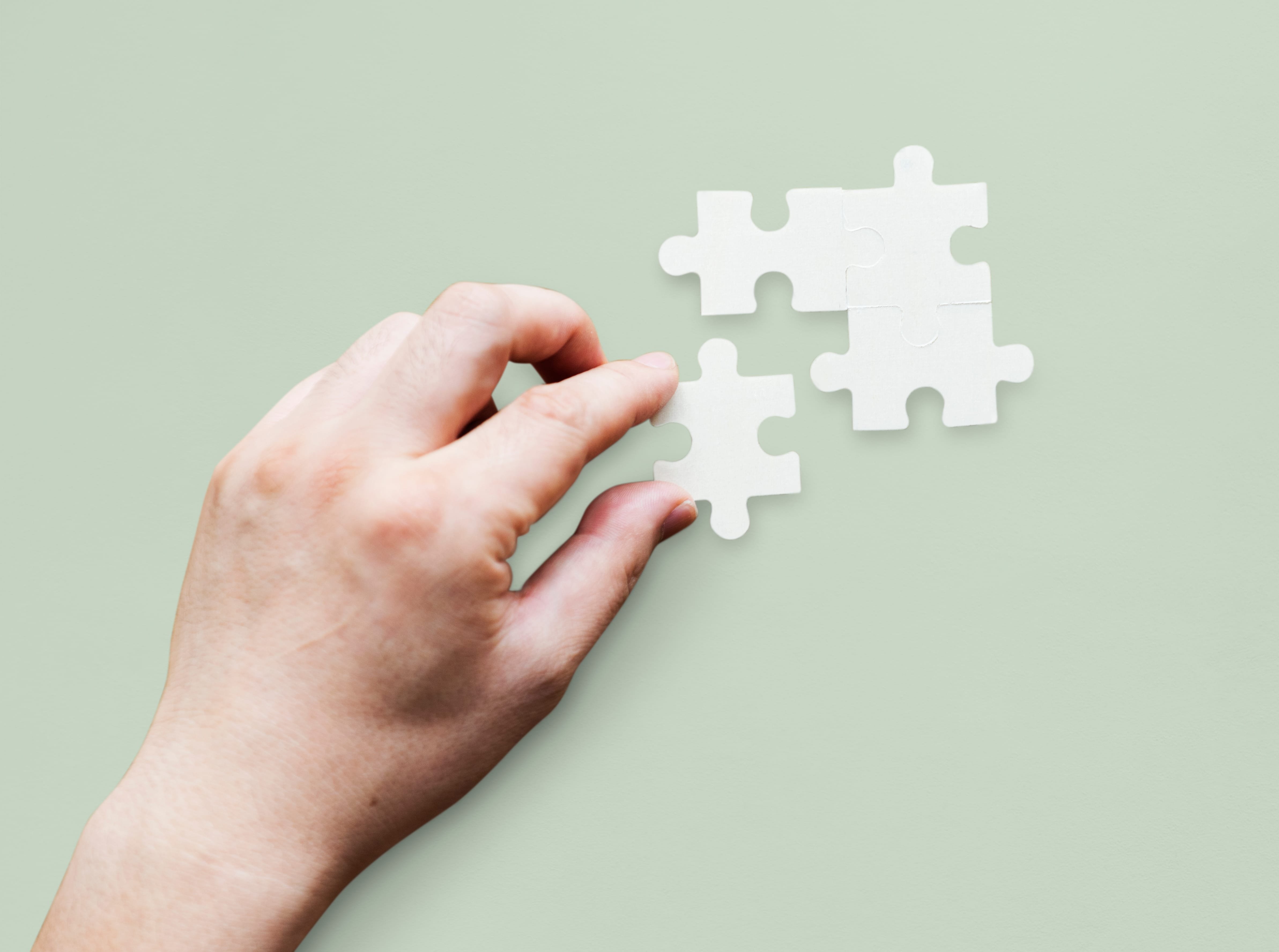 Fractional CMO vs Head of Marketing: Cut Founder Dependency Faster